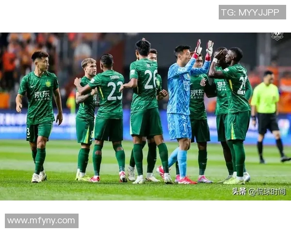 2017年北京国安与上海申花激战成名的经典对决回顾与分析