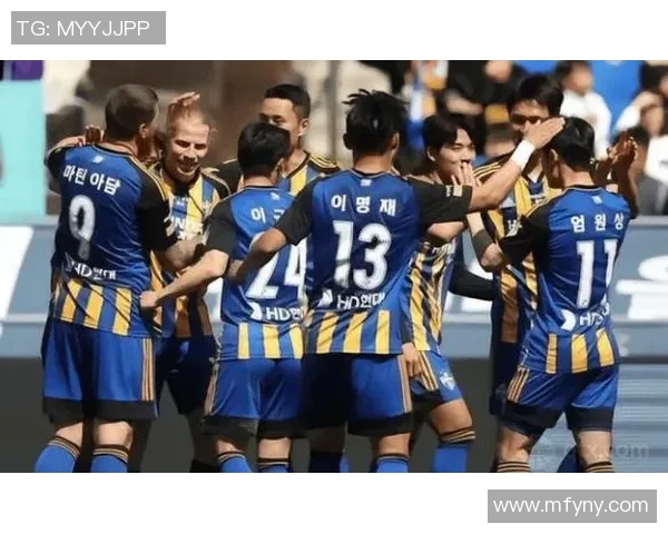 仁川联与光州FC激战正酣比分悬念不断引人关注 仁川联与光州FC激战正酣比分悬念不断引人关注