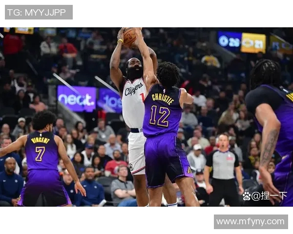 奇才与掘金激战正酣精彩比赛直播全程回顾与分析 奇才与掘金激战正酣精彩比赛直播全程回顾与分析