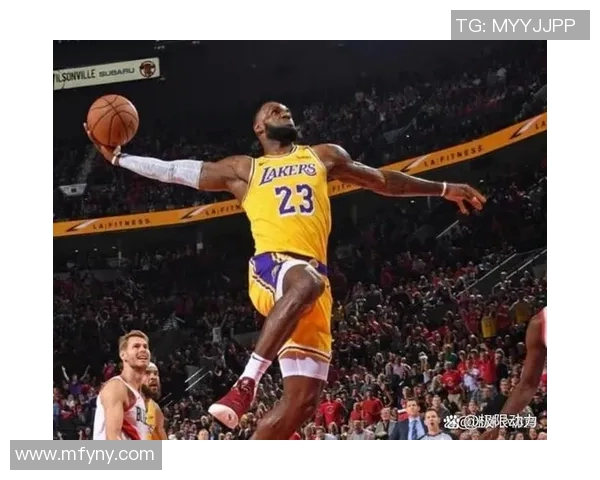 火箭队与篮网队激战正酣比赛结果揭晓引发球迷热议