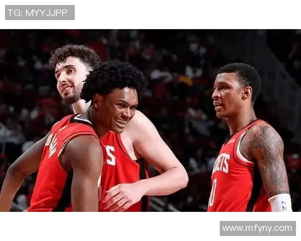 火箭与爵士季后赛对决回顾：激情碰撞与战术较量的精彩瞬间